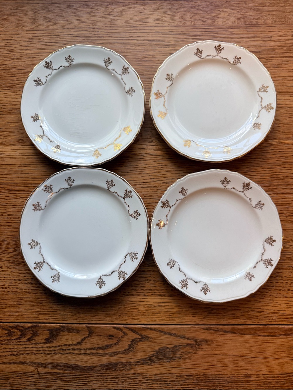 Crown Pottery set of 4. Hanging Light Pattern, gold leaf